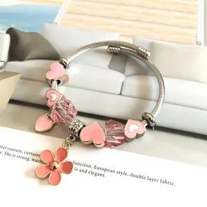 Pulseira feminina com pingente em flor, bracelete fofo de design de luxo, joia para meninas, bracelete de 2023