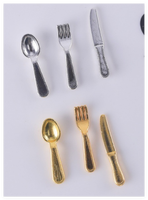 Accessoires de cuisine réalistes en résine DIY, miniatures de cuillères, couteaux et fourchettes dorés et argentés pour maison de poupée, figurines religieuses et de fées