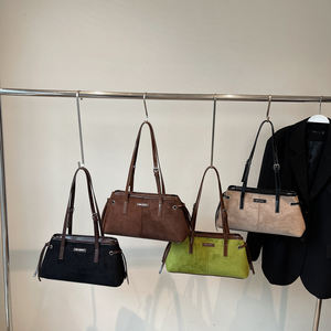 Bolso de Hombro de Diseño Moderno para Mujer. Hecho de material PU. El forro está hecho de poliéster.3549 - Product Image 6