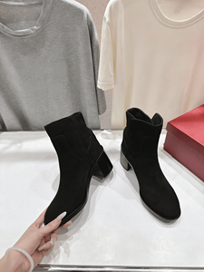 Botines de Tacón Cuadrado con Punta Redonda y Elástico Lateral para Mujer, Ideales para el Trabajo y Fiestas, Estilo Valentino - Product Image 4