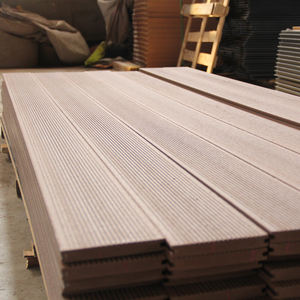 XHDECOR Usine Directe Bon Prix Bois Extrudé Plastique Composite Decking - Product Image 5