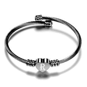 Bracelet en acier inoxydable tressé avec initiale S gravée en forme de cœur, bijou unisexe, cadeau - Product Image 2