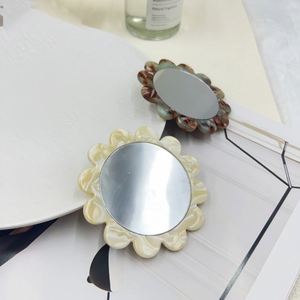 High-End Portable Mini Makeup <b>Mirror</b> <b>Compact</b> Retro Acetic Acid Plate Sunflower Custom Logo Pocket <b>Mirror</b> Girls High Visibility - Product Image 3