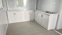 Casa Modular Expandible Completamente Equipada con Control de Temperatura Uniforme, Ventanas y Gabinetes de Cocina para Venta