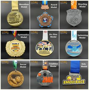 Trophées et médailles en plexiglas personnalisés Produits de sport Présentoir Éducation Badminton Coupe de football Médailles et trophées de football - Product Image 4