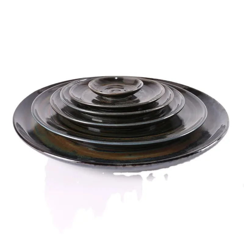 Креативная мелкая тарелка с пятнистым плавающим узором, характерная керамическая Западная пищевая тарелка