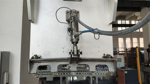 Bras robotique industriel 6 axes <span class=keywords><strong>IRB</strong></span> <span class=keywords><strong>4600</strong></span>-60/2.05 avec torche de soudage et positionneur pour solutions de soudage robotisé - Product Image 5