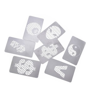 Cartes de broyeur d'herbes sèches en métal manuelles portables pour cartes de broyeur de <span class=keywords><strong>tabac</strong></span> à fumée personnalisées - Product Image 2
