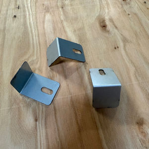 Fabrieksgesoldeerde stalen hoekbeugel met geperforeerde metalen beugel, het belangrijkste product van het bedrijf - Product Image 2