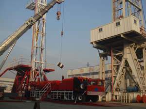 3000 מ '750hp עבודה מעל אסדת מים הידראולי משאית רכוב שמן קידוח - Product Image 2