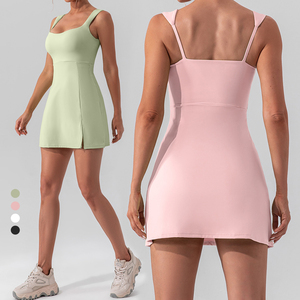 SHINBENE Robe d'exercice pour femme Robes de golf athlétiques Robe de tennis d'entraînement avec soutien-gorge et short intégrés - Product Image 1