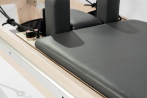 Máquina <span class=keywords><strong>Reformer</strong></span> de <span class=keywords><strong>Pilates</strong></span> Especializada para Estudio de Yoga y <span class=keywords><strong>Pilates</strong></span> con Riel Completamente Ajustable y Estable, Estructura de Cama de Alta Calidad - Product Image 6