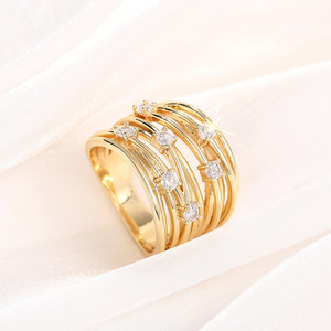 Anello a Strati con Zirconi per Donne, Elegante Gioiello da Dito in Stile Vintage - Product Image 5