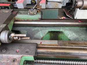 Máy tiện kim loại cũ giá rẻ 6240, độ chính xác cao, kiểu truyền thống, có khe giữa trục, chiều cao 1 mét - Product Image 2