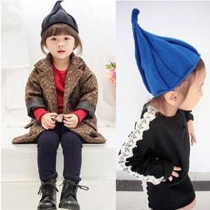 Bonnet personnalisé rouge à couronne pointue, texture tricotée, doux, extensible, chaud, amusant, mignon, pour couples, mode urbaine, quotidien, extérieur, voyage, hiver - Product Image 3