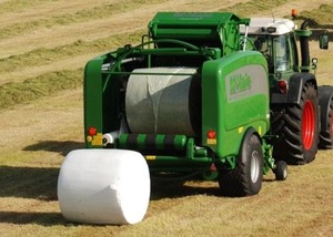 Film d'ensilage opaque épais en LLDPE 25 microns, résistant à l'humidité et aux UV, pour l'emballage des balles - Couleurs noir et vert-blanc, marque Sinyar/OEM - Product Image 1