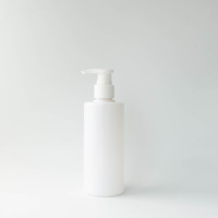 Botol Kosmetik Bulat PET Kosong 250ml untuk Sampo, Lotion, Perawatan Kulit dengan Pompa Semprot dan Sablon Logo Kustom