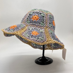 Chapeau en crochet papier style vintage Granny Square, chapeau de soleil pliable pour femmes - Product Image 4