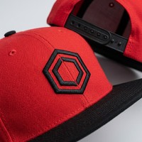 Casquette Snapback Personnalisée avec Logo OEM ODM, Broderie 3D, Faible MOQ, Détail Hexagonal, Couleurs Contrastées Rouge et Noir