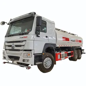 Sinotruk Howo 6x4 20000リットル水タンクトラックスプリンクラートラック