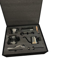 Boîte cadeau de luxe personnalisée pour café, fabriquée à la main, avec couvercle rabattable, en carton noir, fermeture magnétique, et aménagement personnalisé en éponge.