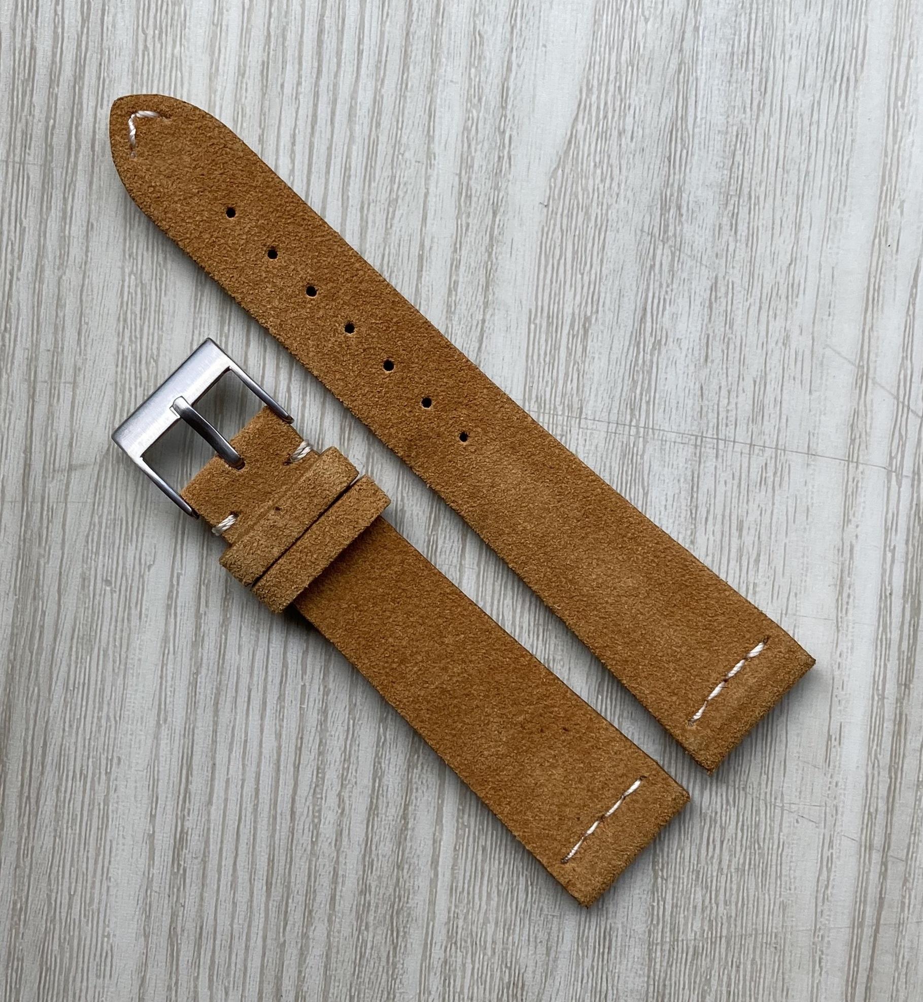 สีน้ำตาล