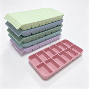 Bac à glaçons en silicone à larges compartiments 2/4/6/12 portions, empilable, réutilisable, moule à glace pour congélateur, outil de cuisine pour boissons fraîches - Product Image 6