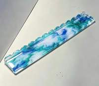 Support de Mahjong Américain en Acrylique Premium avec Poussoir à Bords Festonnés et Motif Marbre Fumé – Accessoire de Jeu