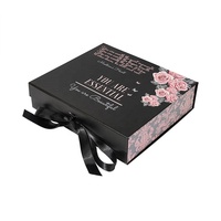 Boîte cadeau en carton de luxe personnalisée, pliable et repliable avec fermeture magnétique, doublée d'éponge pour vêtements et chaussettes