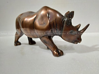 Büyük bronz Rhino heykeli el-cilalı, dekor için detaylı hayvan heykel