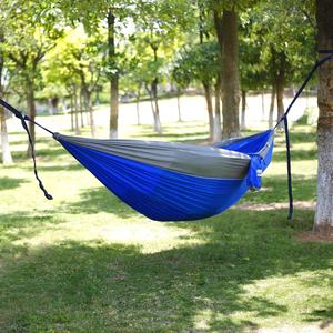Vente directe du fabricant, tissu de parachute en polyamide, <span class=keywords><strong>hamac</strong></span> de camping pour <span class=keywords><strong>deux</strong></span> <span class=keywords><strong>personnes</strong></span>, capacité de 300 kg, coloré, personnalisable - Product Image 2