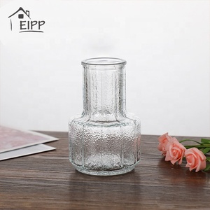Vases à fleurs en verre Art Déco avec logo personnalisé pour centres de table de mariage et décoration intérieure - Product Image 4