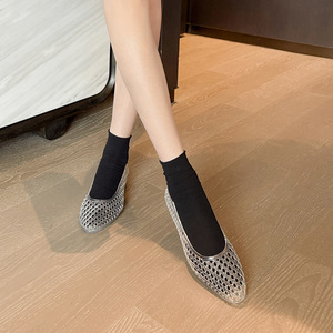 Sandalias de Mujer con Correa Transparente de Gelatina, Diseño de Moda, para Uso Diario, Estilo Jardín - Product Image 2