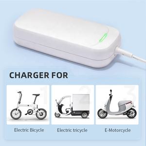 Chargeur de batterie personnalisé 36V 48V 24V 4A vélo électrique Scooter e-bike <span class=keywords><strong>moto</strong></span> rapide 54.6 volts chargeur de Batteries - Product Image 3