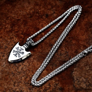 Colgante Marca Beier de Acero Inoxidable 316 con Punta de Flecha Vikinga, Brújula Vegvisir Grabada, Impermeable, Vintage, Hipoalergénico y Duradero - Product Image 3