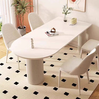 Ensemble table à manger et îlot de cuisine intégrés en pierre frittée moderne, mobilier crème français pour la maison