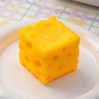 Nouveau jouet anti-stress carré en forme de fromage - Matériau TPR, soulagement de l'anxiété, créatif, best-seller, modèle bloc à rebond lent, design réaliste et mignon