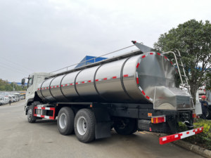 Camión Cisterna de Agua Potable DongFeng 6x4 270HP 20000 Litros 20cbm, Acero Inoxidable SS304 de Grado Alimenticio - Product Image 3