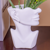 Style nordique créatif blanc résine visage forme fleur vase résine dame visage vase moderne abstrait sculpture