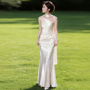 Champagne Satin One-Shoulder Fishtail Gown Asymmetric Design Coming-Of-Age Ceremony Dress Natural Waistline - Product Image 2