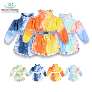 Conjunto <span class=keywords><strong>de</strong></span> Verano para Niñas <span class=keywords><strong>de</strong></span> 1 a 6 Años con Estampado Tie Dye, Top Corto <span class=keywords><strong>de</strong></span> Manga Larga con Hombros Descubiertos y Pantalones Cortos para Uso Diario Informal - Product Image 1