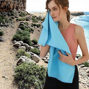 Serviette de sport portable, grande, douce, antidérapante, à séchage rapide, absorbant la transpiration, double face, mini, pour la plage et le yoga, en microfibre imprimée - Product Image 3