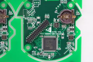 Assemblaggio di Circuiti Stampati PCBA Personalizzati con Chip IC e Connettori per Moduli di Controllo Dispositivi Elettronici - Product Image 6