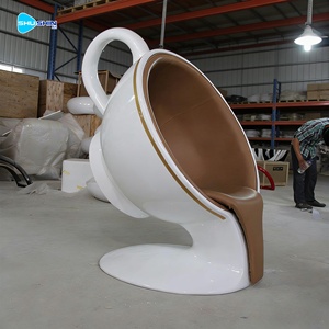Silla de Resina y Fibra de Vidrio con Diseño Creativo de Taza de Café, Asiento Artístico para Decoración de Cafeterías y Oficinas - Product Image 4
