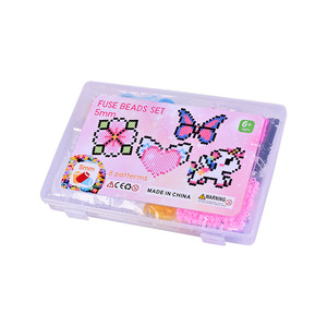 Ensemble de perles à fusionner éducatives Castle Princess Hama, perles à fusionner de 5 mm dans une boîte de rangement en EVA pour garçons - Product Image 1