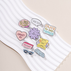 Stock You Are Worthy Esmalte Pins Flor Corazón Gafas Solapa personalizada Insignia Camisa Collar Broches Ropa Mochila Accesorios Jewe - Product Image 2