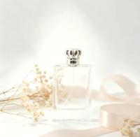 Flacon de parfum rectangulaire en verre haut de gamme de luxe avec base lourde, rechargeable, pour cosmétiques, personnalisation OEM pour marques de parfum
