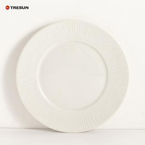 Service de vaisselle en porcelaine blanche gaufrée moderne et minimaliste Ensemble de vaisselle pour micro-ondes lavable au lave-vaisselle pour usage quotidien - Product Image 5