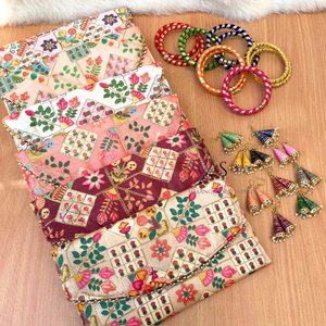 Elegante indio tradicional mujer Combo Regalo boda Favor Combo de Patola impreso embrague con brazalete y pendientes regalos - Product Image 2