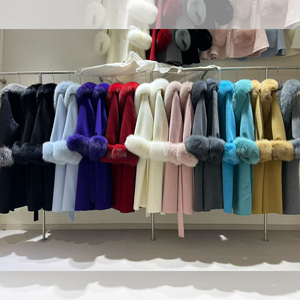 Cappotto Lungo Invernale Elegante da <span class=keywords><strong>Donna</strong></span> in Lana e Cashmere a Doppia Faccia con Collo in Vera Pelliccia di Volpe, Design Vintage, Colore Marrone Maillard - Product Image 5